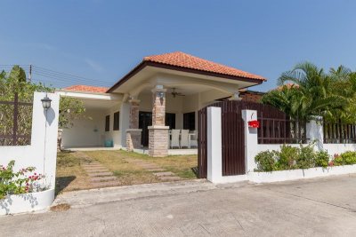 Orchid Paradise Homes OPV05 pool villa near city Hua Hin