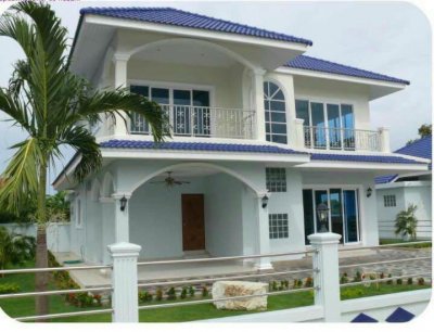 New built 200 sqm pool villa near bluport Hua Hin