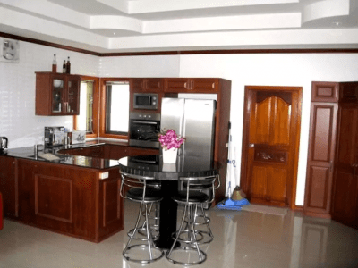 Big pool villa 4 bed room soi 70 near city Hua Hin