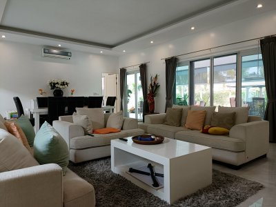 Luxury 5 Bed Pool Villa Near Palm Hills Golf Course Villa Property Hua Hin