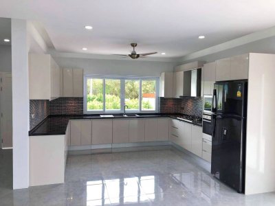 H😲t
Sale🔥Brand New Luxury Pool Villa 9,900,000 Baht south Hua Hin