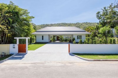 Luxury 5 bedroom Pool villa for sale in Palm Hill Golf Course, Hua Hin