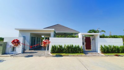 Smart Hamlet Hua Hin Luxury brand new pool villa Hin Lek Fai