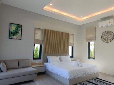 Luxury brand new pool soi 70 near city Hua Hin