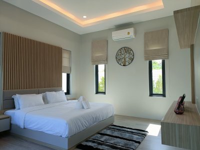 Luxury brand new pool soi 70 near city Hua Hin