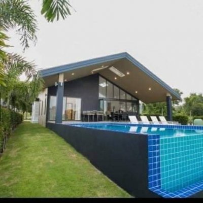 Sanctuary Lake Hua Hin Luxury brand new pool villas near to Banyan Golf Clubs soi 112