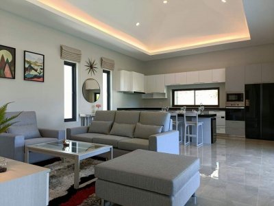 Luxury brand new pool soi 70 near city Hua Hin