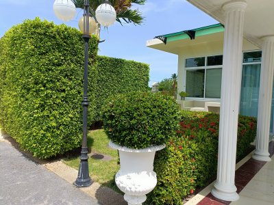 Luxury big pool villa in Palm Hills golf resort Hua Hin