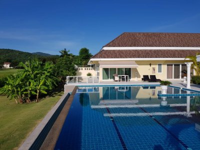 Luxury big pool villa in Palm Hills golf resort Hua Hin