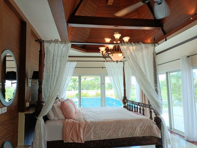 Luxury big pool villa in Palm Hills golf resort Hua Hin