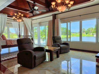 Luxury big pool villa in Palm Hills golf resort Hua Hin