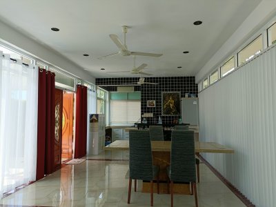 Luxury big pool villa in Palm Hills golf resort Hua Hin