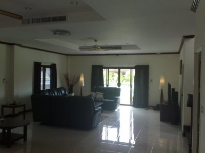 Natural Hill Hua Hin 4 bedrooms large pool villa soi 6