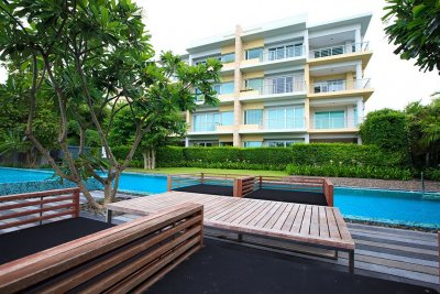 Hua Hin Baan Sanpluem City at the beach