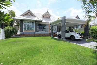 Large villa 200 sqm close to downtown Hua Hin