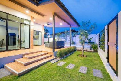 Brand new luxury pool villa in Hin Lek Fai soi 70 Hua Hin