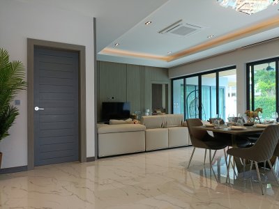 🔥H😊t Deal🔥🔥Brand New Luxury Pool Villa
north Hua Hin15,400,000 Baht 🔥@ Hua Hin ,Thailand 🇹🇭