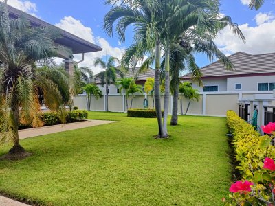 🔥H😊t Deal 🔥 🔥 Beautiful
Pool Villa
12,900,000 Baht 🔥(Ready to Move in) @ Cha am,Thailand 🇹🇭