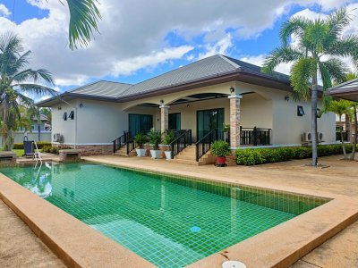 🔥H😊t Deal 🔥 🔥 Beautiful
Pool Villa
12,900,000 Baht 🔥(Ready to Move in) @ Cha am,Thailand 🇹🇭