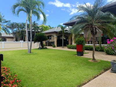 🔥H😊t Deal 🔥 🔥 Beautiful
Pool Villa
12,900,000 Baht 🔥(Ready to Move in) @ Cha am,Thailand 🇹🇭