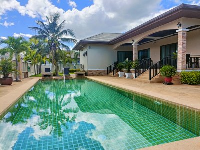 🔥H😊t Deal 🔥 🔥 Beautiful
Pool Villa
12,900,000 Baht 🔥(Ready to Move in) @ Cha am,Thailand 🇹🇭