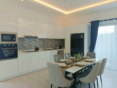 🔥H😊t Deal🔥🔥 Brand New Luxury
Pool Villa
🔥
7.9 Million Baht @ Hua Hin , 🇹🇭 (Ready to Move in)