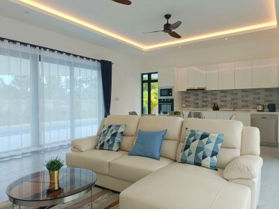 🔥H😊t Deal🔥🔥 Brand New Luxury
Pool Villa
🔥
7.9 Million Baht @ Hua Hin , 🇹🇭 (Ready to Move in)