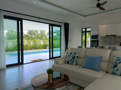 🔥H😊t Deal🔥🔥 Brand New Luxury
Pool Villa
🔥
7.9 Million Baht @ Hua Hin , 🇹🇭 (Ready to Move in)