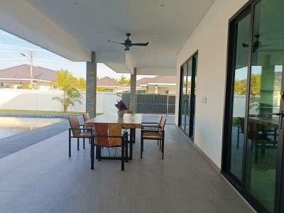 🔥H😊t Deal🔥🔥Brand New Luxury Pool Villa in Black Mountain
8,500,000 Baht 🔥@ Hua Hin ,Thailand 🇹🇭 (Ready to move in )