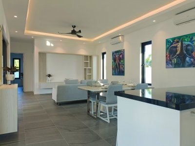 🔥H😊t Deal🔥🔥Brand New Luxury Pool Villa in Black Mountain
10,500,000 Baht 🔥@ Hua Hin ,Thailand 🇹🇭
(Ready to move in )