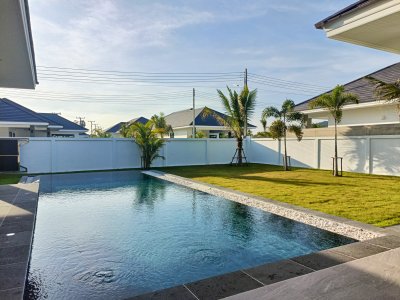 🔥H😊t Deal🔥🔥Brand New Luxury Pool Villa in Black Mountain
10,500,000 Baht 🔥@ Hua Hin ,Thailand 🇹🇭
(Ready to move in )