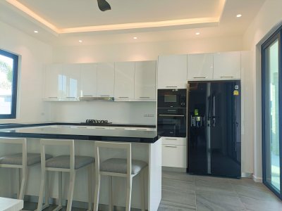 🔥H😊t Deal🔥🔥Brand New Luxury Pool Villa in Black Mountain
10,500,000 Baht 🔥@ Hua Hin ,Thailand 🇹🇭
(Ready to move in )