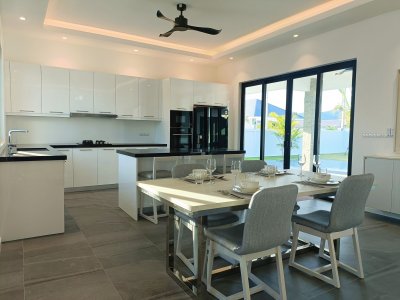 🔥H😊t Deal🔥🔥Brand New Luxury Pool Villa in Black Mountain
10,500,000 Baht 🔥@ Hua Hin ,Thailand 🇹🇭
(Ready to move in )