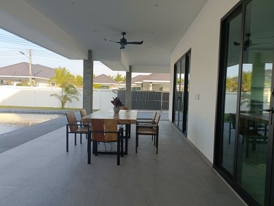 🔥H😊t Deal🔥🔥Brand New Luxury Pool Villa in Black Mountain
8,500,000 Baht 🔥@ Hua Hin ,Thailand 🇹🇭 (Ready to move in )