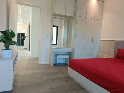 🔥H😊t Deal🔥🔥Brand New Luxury Pool Villa in Black Mountain
10,500,000 Baht 🔥@ Hua Hin ,Thailand 🇹🇭
(Ready to move in )