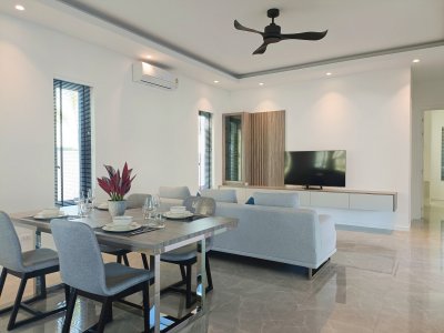 🔥H😊t Deal🔥🔥Brand New Luxury Pool Villa in Black Mountain
8,500,000 Baht 🔥@ Hua Hin ,Thailand 🇹🇭 (Ready to move in )