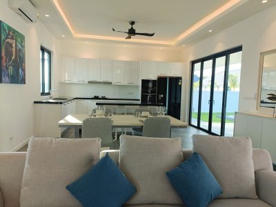 🔥H😊t Deal🔥🔥Brand New Luxury Pool Villa in Black Mountain
10,500,000 Baht 🔥@ Hua Hin ,Thailand 🇹🇭
(Ready to move in )