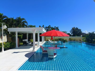 Luxury big pool villa in Palm Hills golf resort Hua Hin
