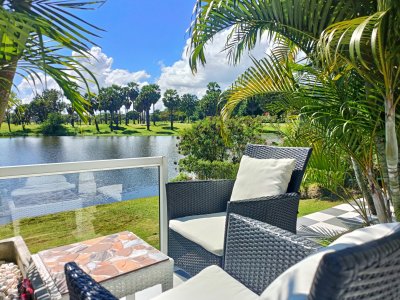 Luxury big pool villa in Palm Hills golf resort Hua Hin