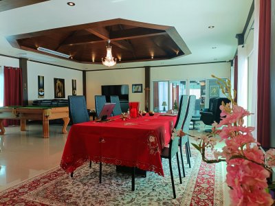 Luxury big pool villa in Palm Hills golf resort Hua Hin