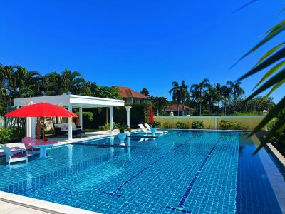 Luxury big pool villa in Palm Hills golf resort Hua Hin