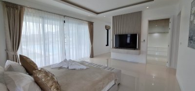 Luxury brand new pool villa north Hua Hin near Palm Hills Ready to move in