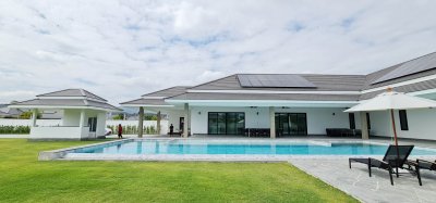 Luxury brand new pool villa north Hua Hin near Palm Hills Ready to move in