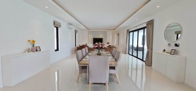 Luxury brand new pool villa north Hua Hin near Palm Hills Ready to move in