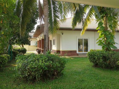 🔥H🙂t Deal🔥🔥 Beautiful
Pool Villa soi 102🔥 soi 102@ Hua Hin, 🇹🇭