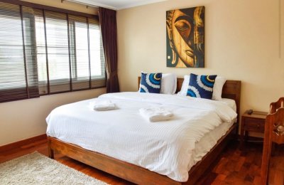 Beachfront condominium Cha-Am