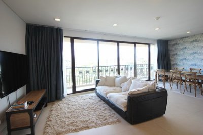 Marrakesh Hua Hin Resort & Spa 4 ben on the beach in city