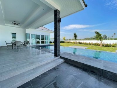 Luxury brand new 3 Bedroom Pool Villas soi 112 Hua Hin