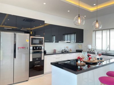 Luxury brand new 3 Bedroom Pool Villas soi 112 Hua Hin