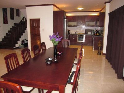 Natural Hill Hua Hin 4 bedrooms large pool villa soi 6